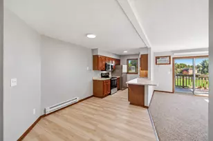 925 Bahls Dr, Hastings, MN 55033 - Photo 7
