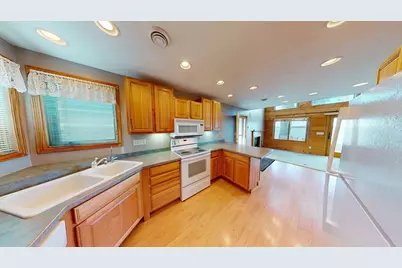 3940 189th Avenue NW, New London, MN 56273 - Photo 13