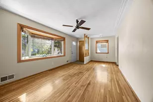 1097 Dale St N, Saint Paul, MN 55117 - Photo 17