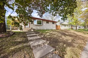 1097 Dale St N, Saint Paul, MN 55117 - Photo 5