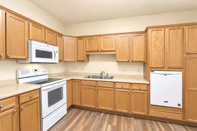 2301 10th Street NW #116, Austin, MN 55912 - Photo 9