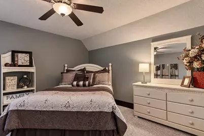 200 N Lexington Avenue, Le Center, MN 56057 - Photo 35