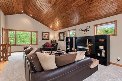 200 N Lexington Avenue, Le Center, MN 56057 - Photo 23