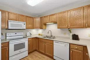 5650 Boone Ave N, New Hope, MN 55428 - Photo 7