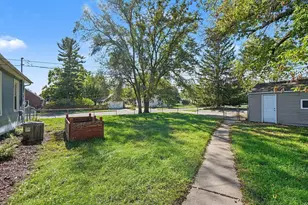 4403 Zane Ave N, Crystal, MN 55422 - Photo 23
