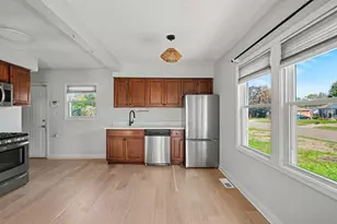4403 Zane Ave N, Crystal, MN 55422 - Photo 7