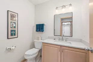 19580 Waterford Ct, Shorewood, MN 55331 - Photo 19