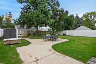 715 Maple St, Alexandria, MN 56308 - Photo 7