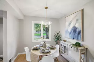 4711 Lund Point, Eagan, MN 55122 - Photo 15