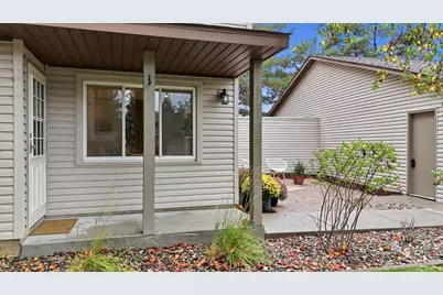 4711 Lund Point, Eagan, MN 55122 - Photo 5