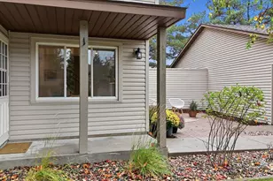 4711 Lund Point, Eagan, MN 55122 - Photo 5