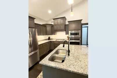 19967 Hiawatha Court, Lakeville, MN 55044 - Photo 9