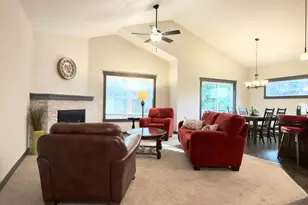19967 Hiawatha Ct, Lakeville, MN 55044 - Photo 23