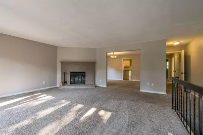 9505 Clubhouse Road, Eden Prairie, MN 55347 - Photo 5