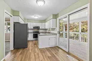 9505 Club House Rd, Eden Prairie, MN 55347 - Photo 15