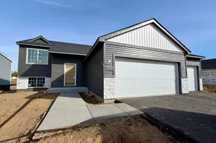37559 Greenway Ave, North Branch, MN 55056 - Photo 1