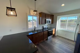 34026 Walbo Dr NW, Cambridge, MN 55008 - Photo 3