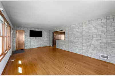 412 S Nicollet Street, Blue Earth, MN 56013 - Photo 5