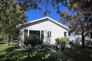 216 2nd St SE, Sebeka, MN 56477 - Photo 1