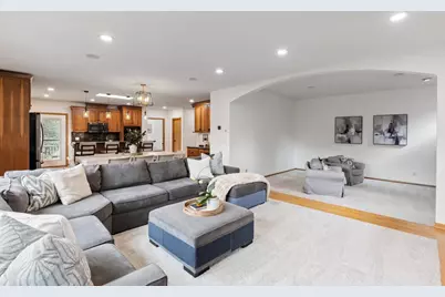 8370 W Lake Drive, Chanhassen, MN 55317 - Photo 13