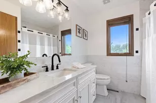 8370 W Lake Dr, Chanhassen, MN 55317 - Photo 35
