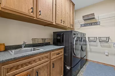 8370 W Lake Drive, Chanhassen, MN 55317 - Photo 25