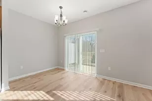 23153 Creekview Ct, Rogers, MN 55374 - Photo 7