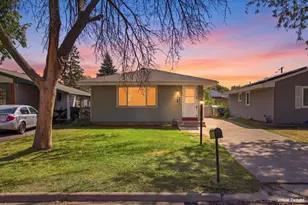 2336 12th Ave E, North Saint Paul, MN 55109 - Photo 1