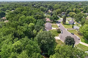 9923 Brookside Cir, Bloomington, MN 55431 - Photo 65