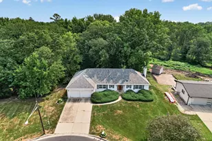 9923 Brookside Cir, Bloomington, MN 55431 - Photo 51