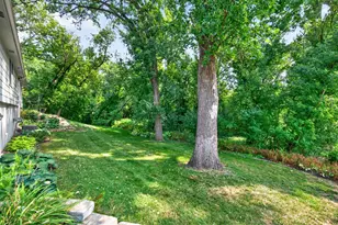 9923 Brookside Cir, Bloomington, MN 55431 - Photo 49