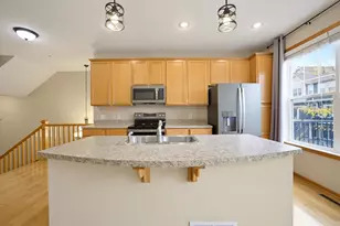 15529 Eagle Shore Dr, Apple Valley, MN 55124 - Photo 7