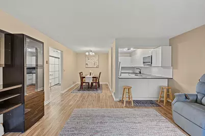 3200 Virginia Avenue S #215, Saint Louis Park, MN 55426 - Photo 5