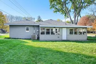 830 5th St W, Hastings, MN 55033 - Photo 13