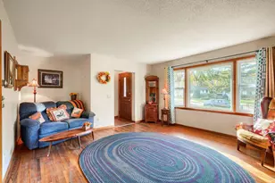 830 5th St W, Hastings, MN 55033 - Photo 3