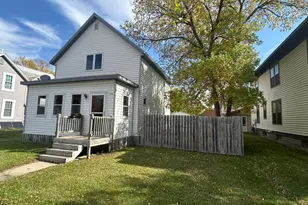 408 Main Ave N, Thief River Falls, MN 56701 - Photo 1