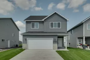 2522 38th Ave S, Moorhead, MN 56560 - Photo 1
