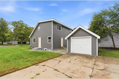 4533 Welcome Avenue N, Crystal, MN 55422 - Photo 9