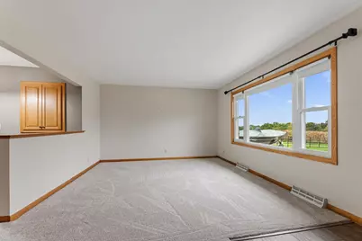 823 East Street S, Caledonia, MN 55921 - Photo 3