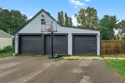 817 Kenwood Lane, Maplewood, MN 55117 - Photo 25