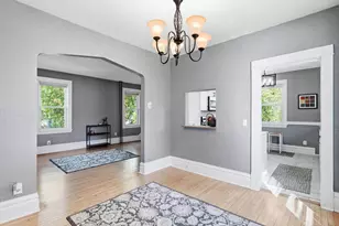 211 Morton Street E, Saint Paul, MN 55107 - Photo 9