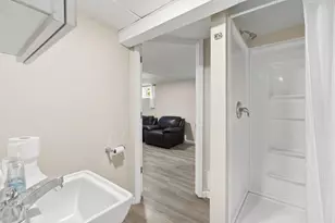 211 Morton Street E, Saint Paul, MN 55107 - Photo 17