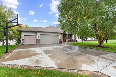 28329 Lakeside Lane, Lindstrom, MN 55045 - Photo 3
