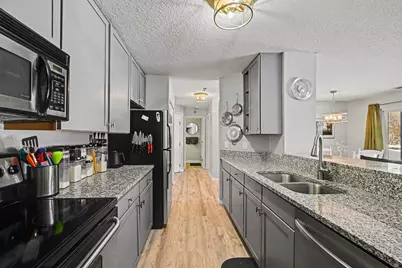 6165 Chasewood Parkway #1, Hopkins, MN 55343 - Photo 9