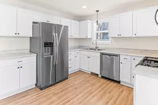 1918 Hillside Ave N, Minneapolis, MN 55411 - Photo 17