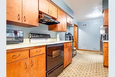 219 E Hollett Street, Tracy, MN 56175 - Photo 21