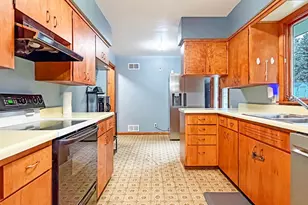 219 E Hollett St, Tracy, MN 56175 - Photo 19