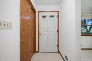 1480 Crestview Ln, Owatonna, MN 55060 - Photo 3