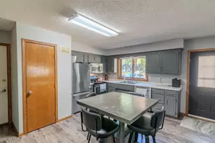 908 9th St NE, Little Falls, MN 56345 - Photo 9