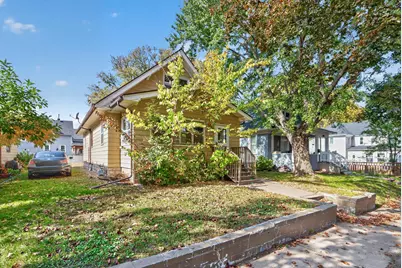 1007 Victoria Street N, Saint Paul, MN 55103 - Photo 3